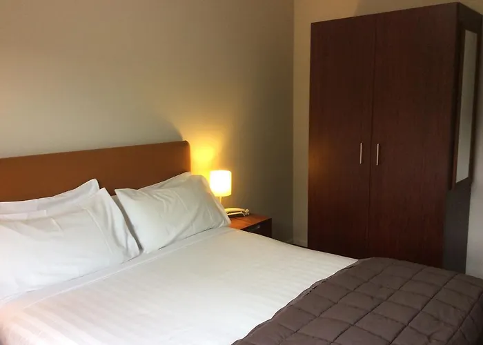 Edge Aparthotel